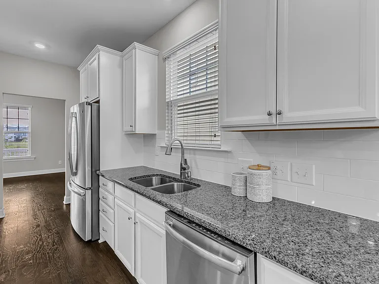 4252 Rockdell Hall St — Photo 6