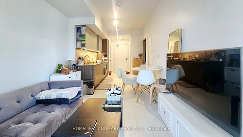 19 Western Battery Rd #703 Photo 1