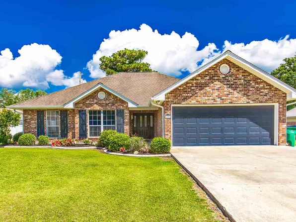 127 Pecan Ct, Houma, LA 70364