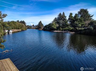 345 Cockle St SW, Ocean Shores, WA 98569