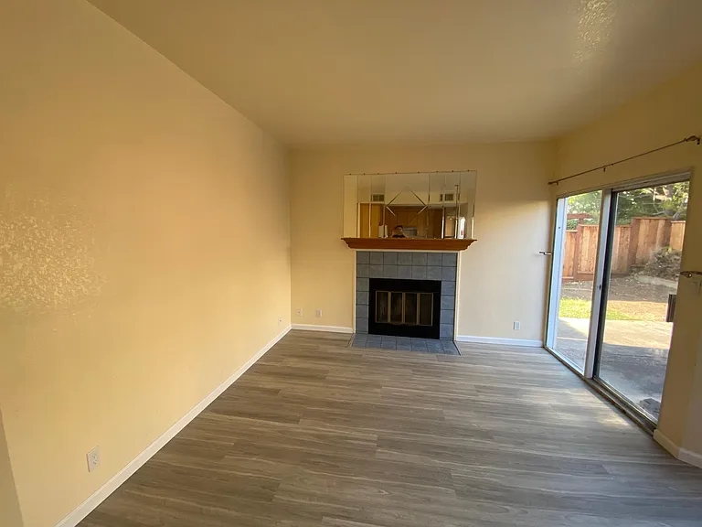 34266 Kenwood Dr — Photo 4