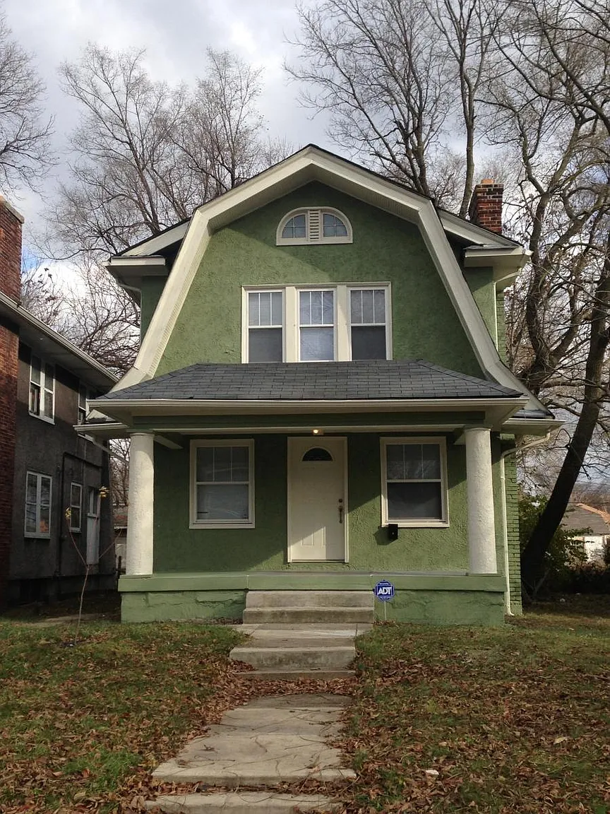 3415 N College Ave photo 1