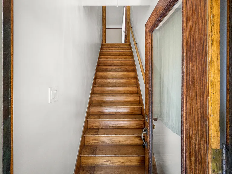 1244 Maryland St — Photo 3