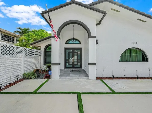 1311 SW 139th Ct, Miami, FL 33184