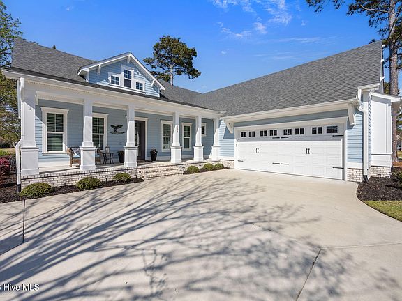 2nd image of 788 Breezewood Drive SE