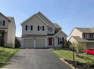 830 Thomas Armor Dr, Windsor, PA 17366