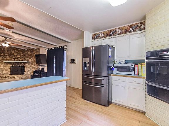 5th image of 7332 Madeira Dr