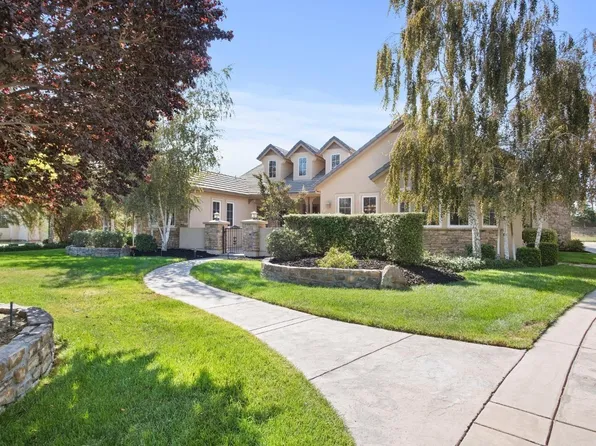 8762 W Waterwell Way, Tracy, CA 95304