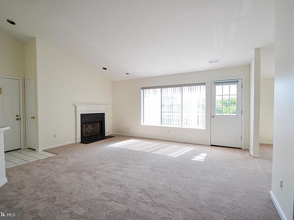 3rd image of 23 Tintern Ct Unit 301