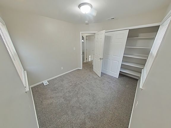 5th image of 26543 Nagel St