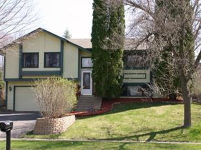 11511 River Hills Dr W, Burnsville, MN, 55337
