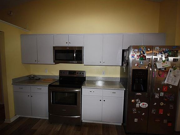 3rd image of 1077 Glenharbor Cir