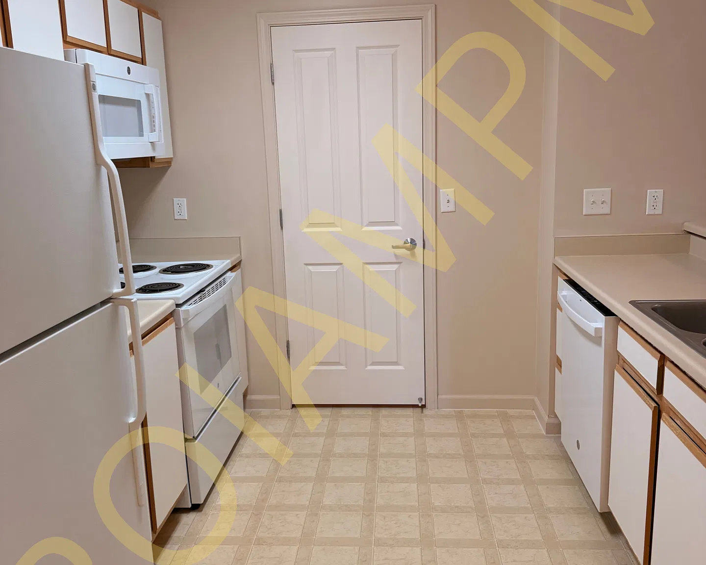 Riverview Apartments — Photo 4