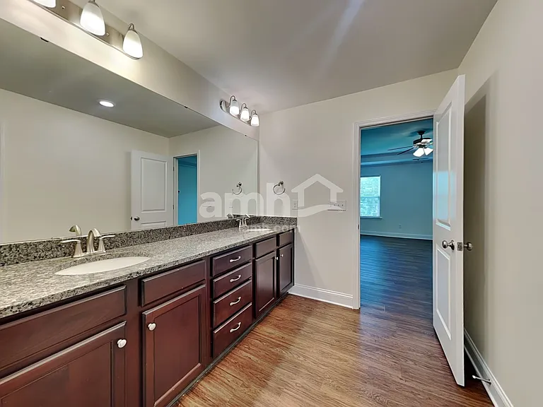 4806 Durant Ct — Photo 12