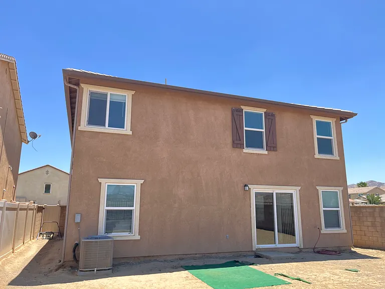 160 Yosemite Ave — Photo 38