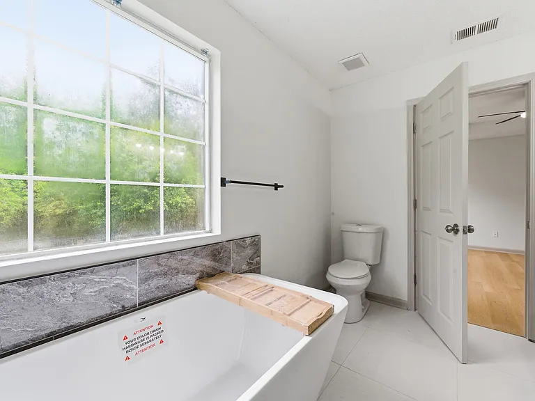 1414 Paddocks Way — Photo 24