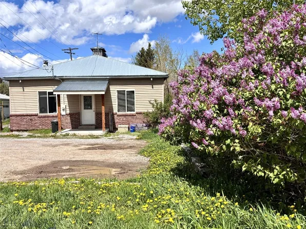 521 E Bannack St, Dillon, MT 59725