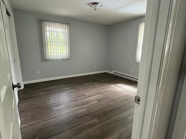 300 E Main St #1C — Photo 5