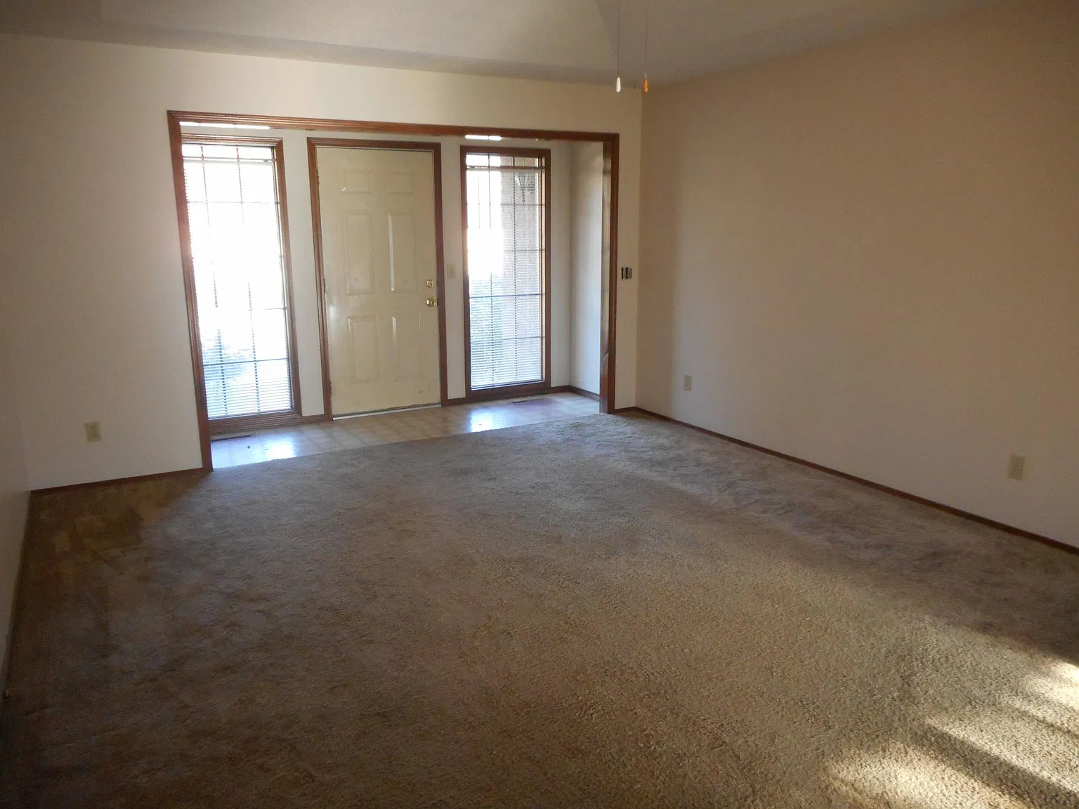 3 bed, 1573 sqft, $1,345 — Photo 4
