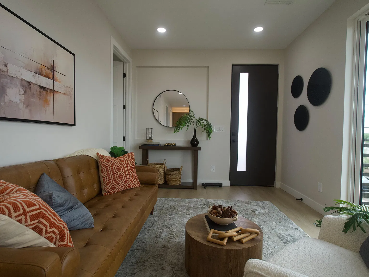 923 S 5th Ave — Photo 3