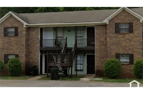 Building Photo - 110 Village Ln #B