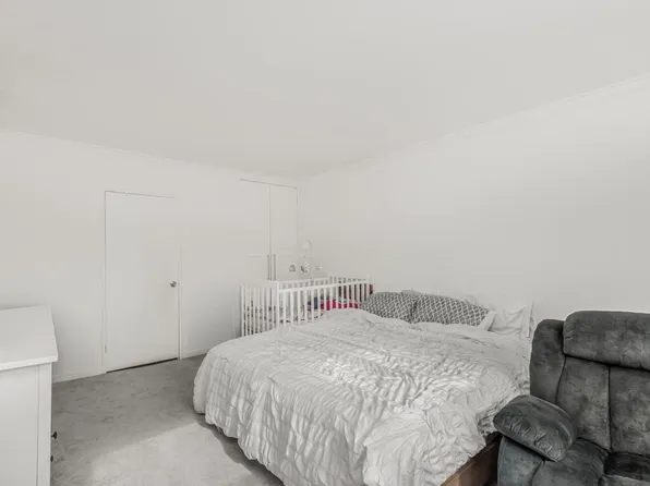 5700 Arlington Avenue image 1 of 24