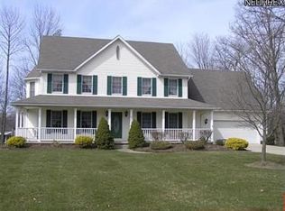 9300 Forest Point Dr, Macedonia, OH 44056
