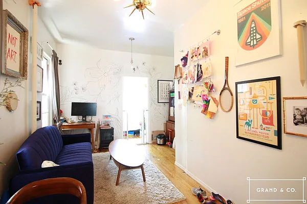 Rented by Grand & Co. | media 22