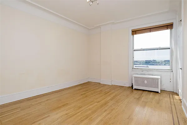 Rented by Reuveni LLC | media 11