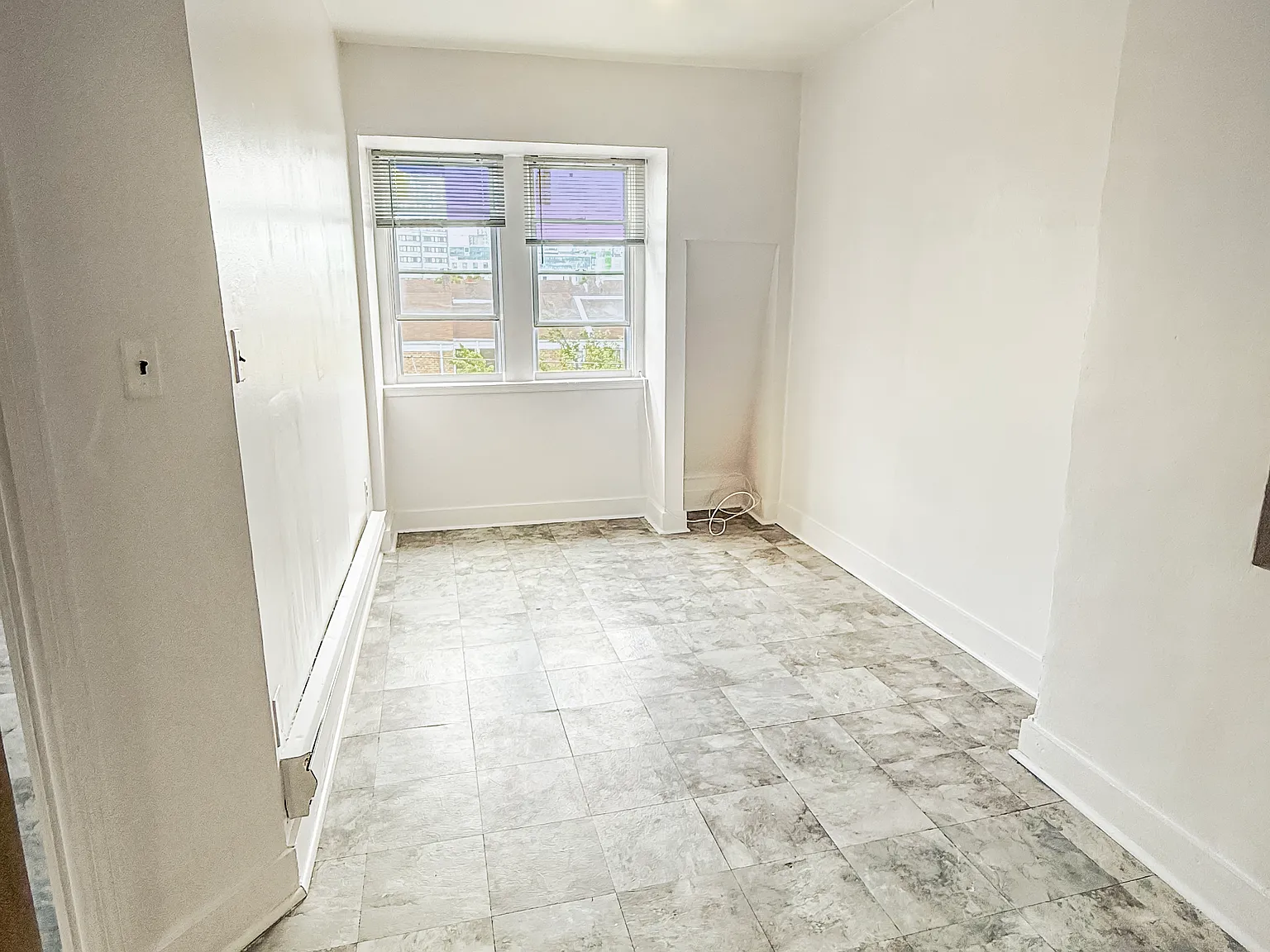 1 bed, 500 sqft, $1,000 — Photo 3