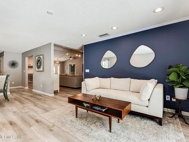 12381 Apple Leaf Dr — Photo 14