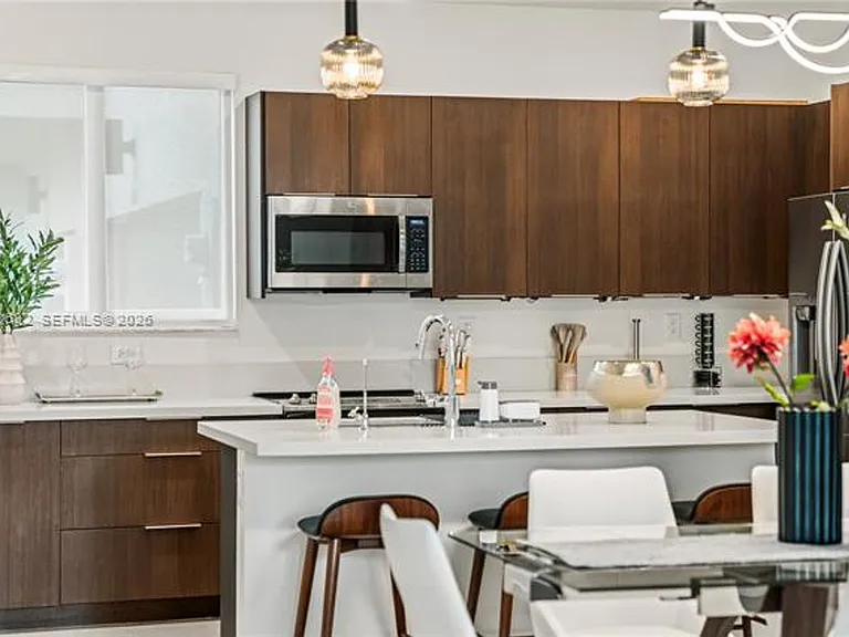 4741 NW 84th Ave #Townhouse 4741 — Photo 13