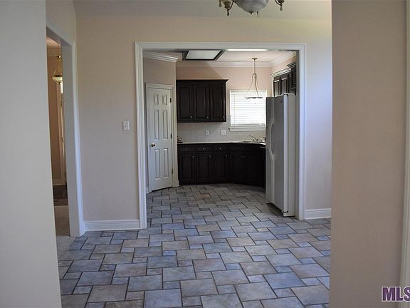 4th image of 10124 Summerfield Dr