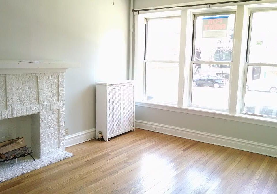 1st image of 5052 N Ashland Ave APT 1