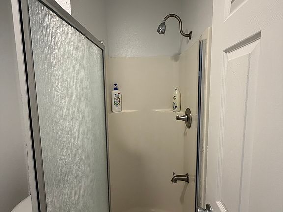 4th image of 274 W Duarte Rd #2