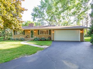 2710 Dublin Ct, Cary, IL 60013