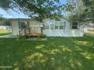 1405 12th Ave SW, Watertown, SD 57201