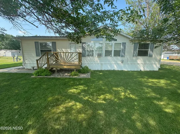 1405 12th Ave SW, Watertown, SD 57201