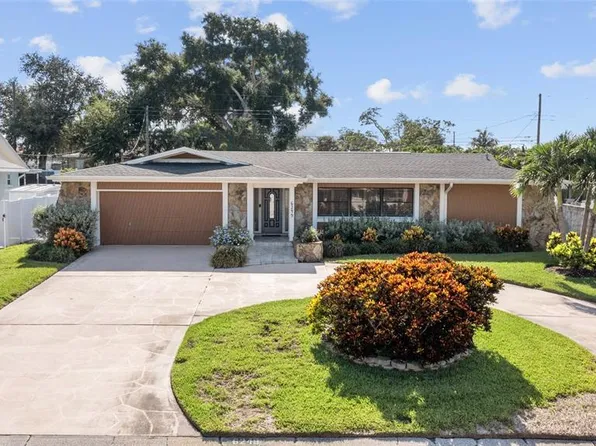 6249 Hillside Ave, Seminole, FL 33772