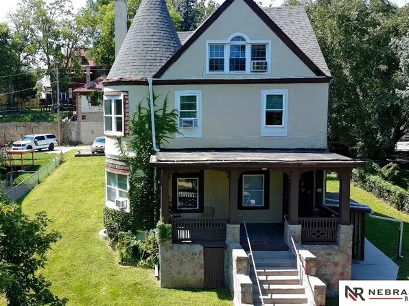 138 N 38th Ave, Omaha, NE 68131