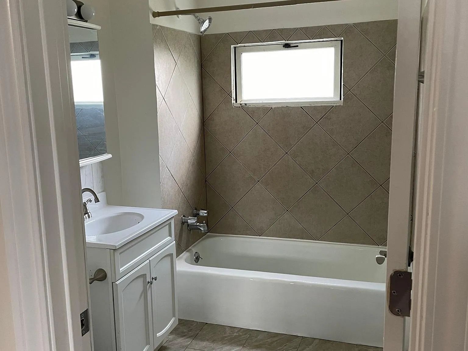 1204 Beacon St — Photo 2
