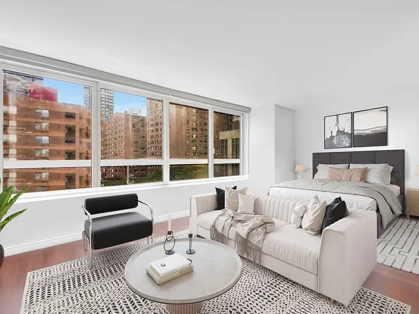 200 E 94th St APT 603, New York, NY 10128