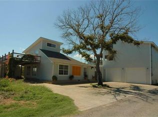 1005 Avenue A 1/2 St, San Leon, TX 77539
