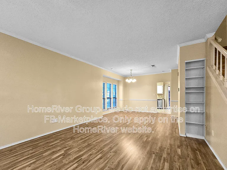2320 Kenley St — Photo 5