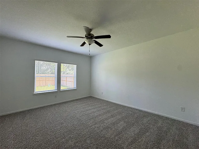 4013 Steer Stable Ln — Photo 12