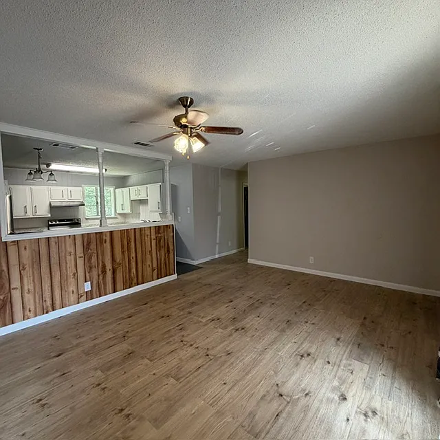 3 bed, 1400 sqft, $1,250 — Photo 3