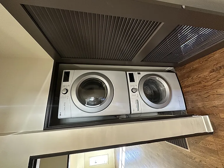 119 S Flores St #1/2 — Photo 13