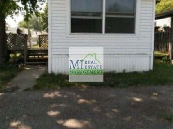 140 N Pleasant Ave SE #3