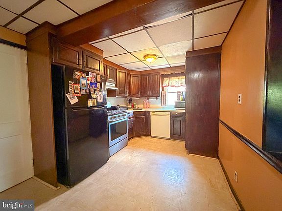 5th image of 646 Amosland Rd