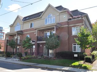 400 McLeod St #103, Ottawa, ON K2P1A6